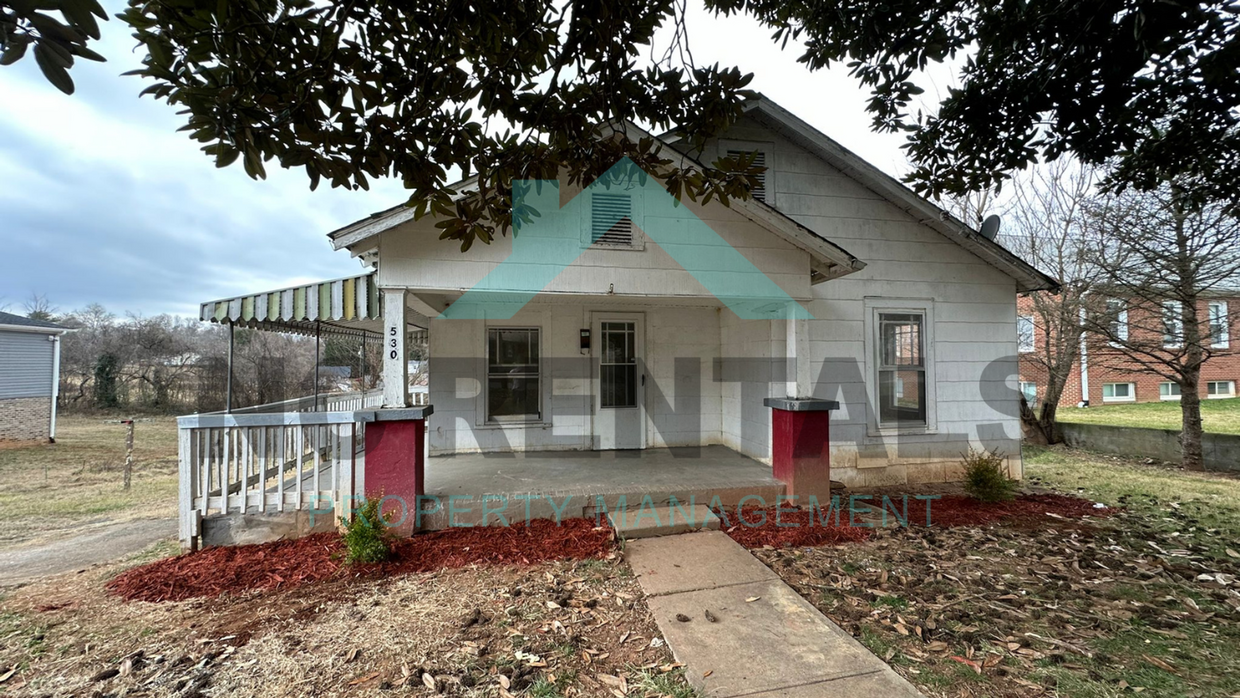 Foto principal - 530 Barbara Jane Ave NE
