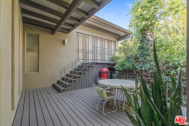 Building Photo - 2479 Lanterman Terrace