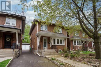 Building Photo - 32 Birchview Crescent