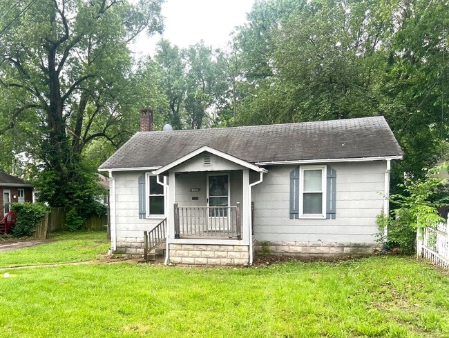 Building Photo - Charming 2 Bedroom, 1 Bath Home - Presente...
