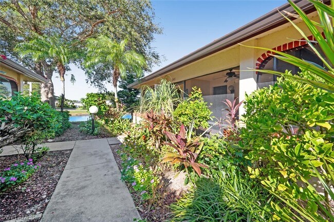 Foto del edificio - 2065 Pine Isle Ln