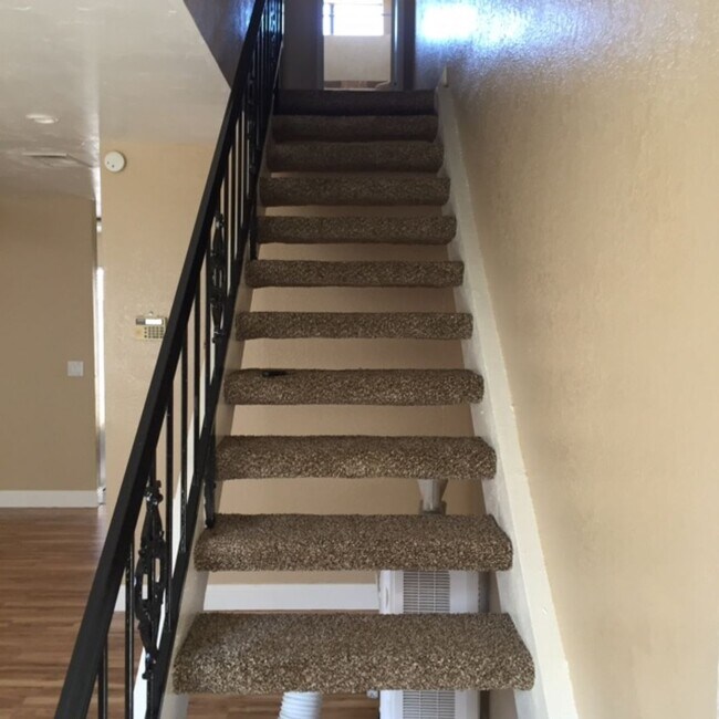 Building Photo - Two bedroom Townhouse Spring valley.