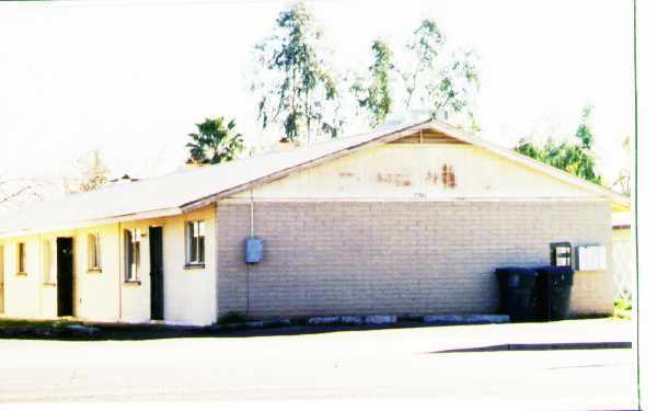 Foto del edificio - 7301-7305 N 35th Ave