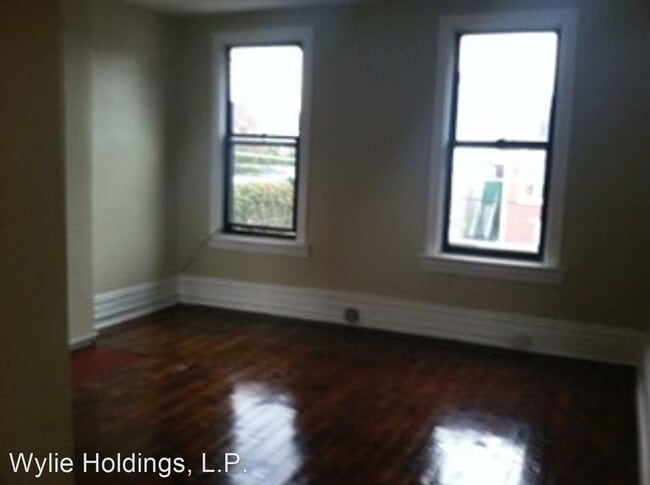 Building Photo - 4 br, 1 bath House - 175 Banner Way 1