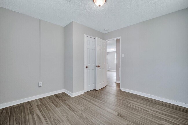 Building Photo - 1910 Able St