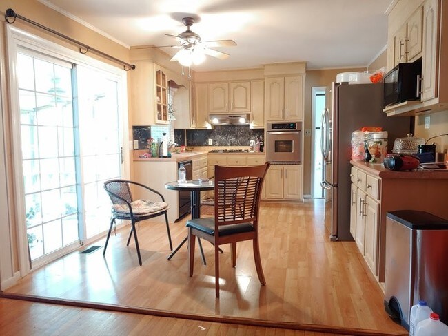 Building Photo - A Gorgeous Brick Rancher waiting for you