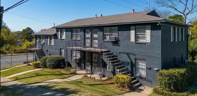 Building Photo - 1802 14th Ct N