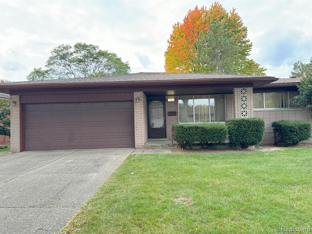 30211 Kelsey Dr, Warren, MI 48092 House Rental in Warren, MI