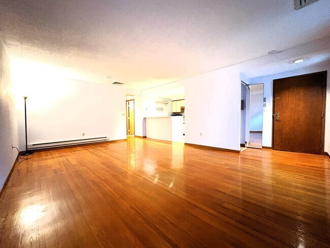 Foto del edificio - 28 Parkman St