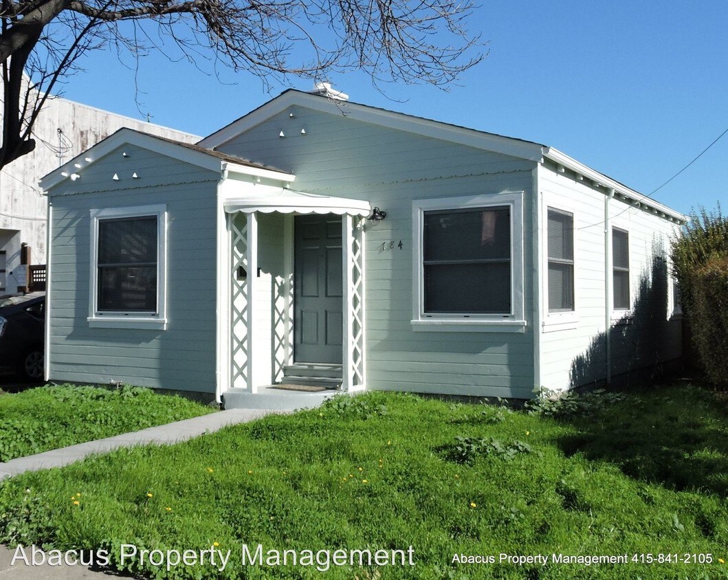 Primary Photo - 784 2nd Ave