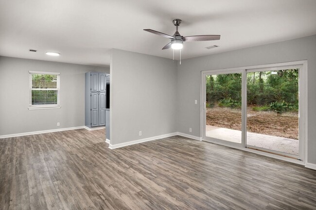 Building Photo - Port Royal SC Rental