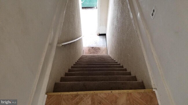 Building Photo - 3401 N Front St