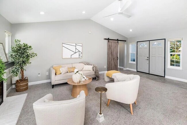 Foto del edificio - 2725 Glasgow Dr