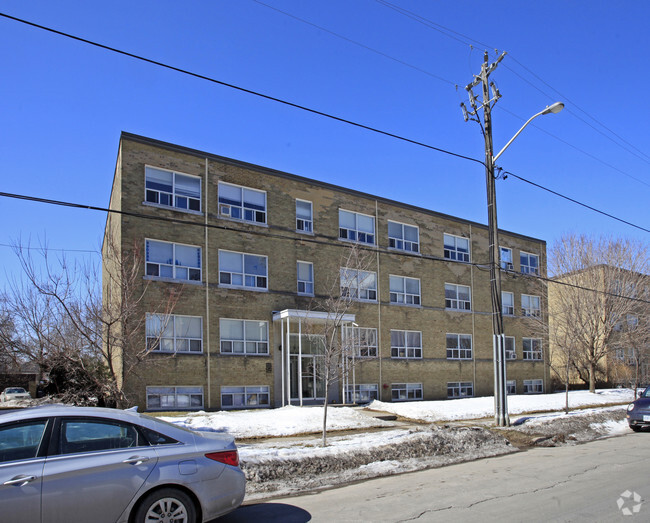 Building Photo - 10, 14 Saranac Blvd, 3 Drexel Rd