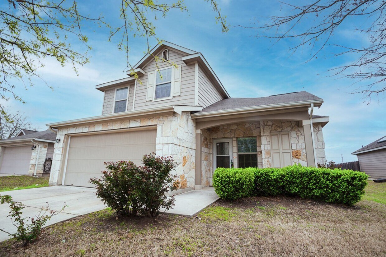 Foto principal - Beautiful 4/BR 2.5/BA Home with Incredible...
