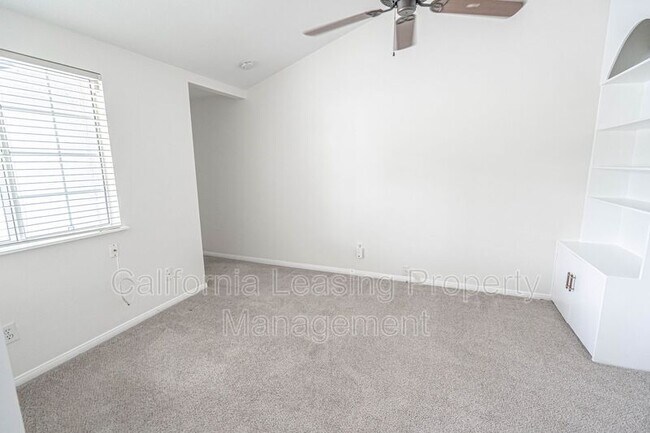 Building Photo - 20840 Shine Dr