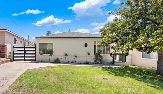 Foto principal - 826 E Olive Ave