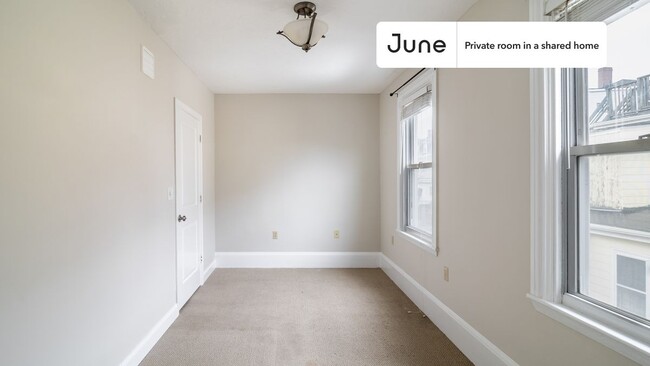 Building Photo - Room in Shared 3 bed/1 bath home in Somerville