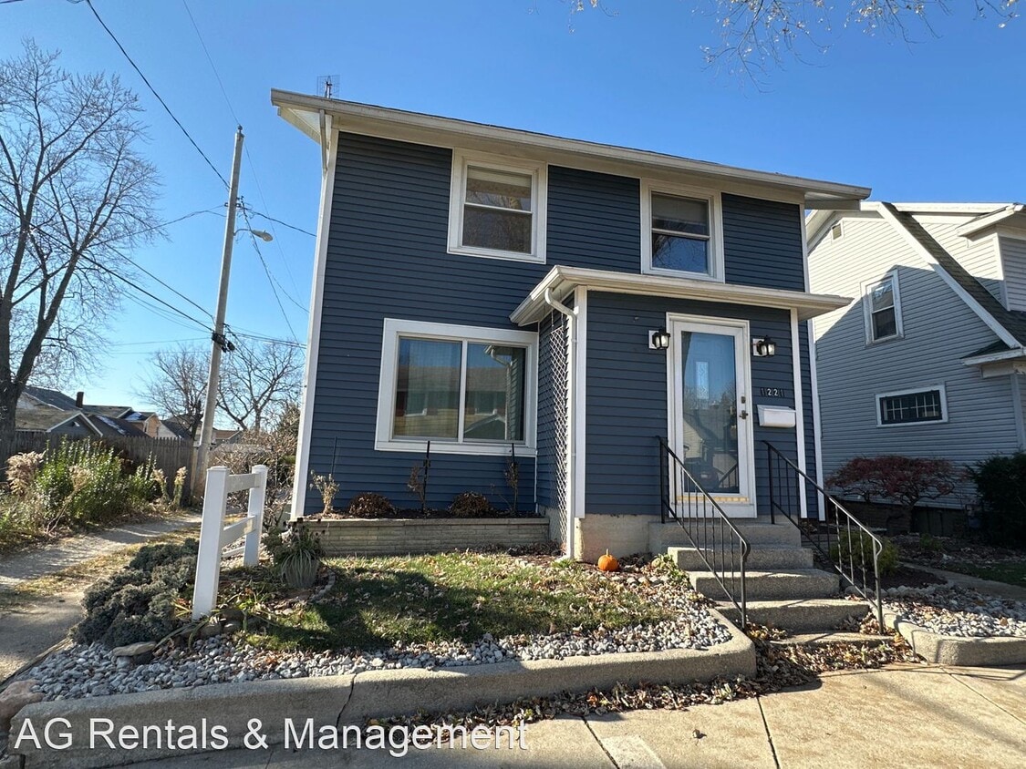 3 br, 1 bath House 1221 Garfield St House Rental in Fort Wayne, IN