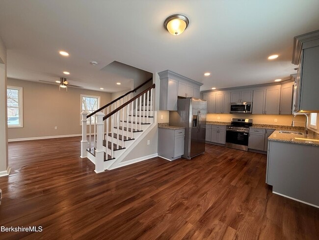 Building Photo - 40 E Hoosac St