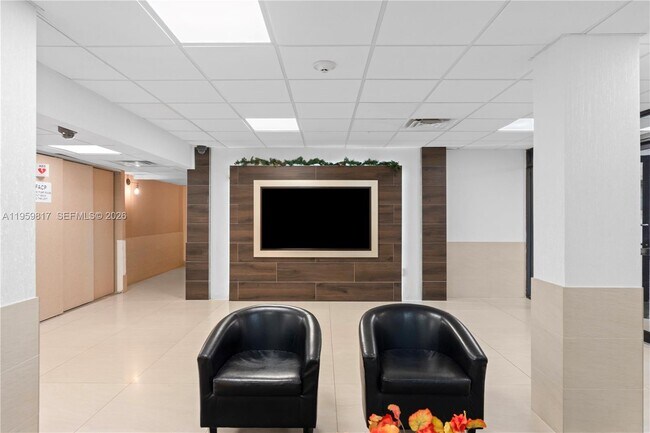 Foto del edificio - 4164 Inverrary Dr