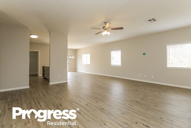 Foto del edificio - 920 E Cowboy Cove Trail