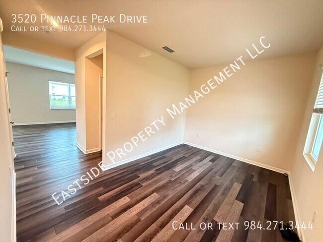 Foto del edificio - 3520 Pinnacle Peak Dr