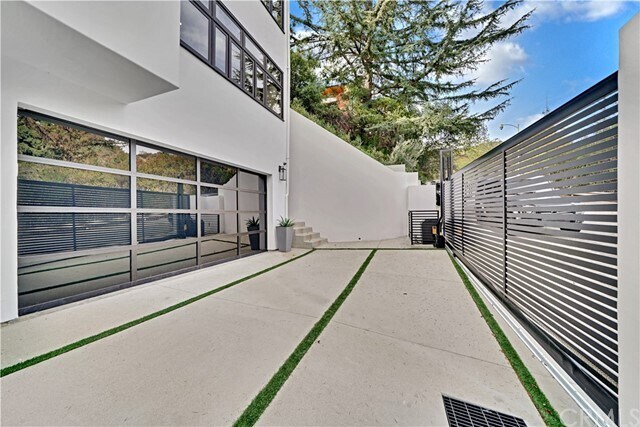 Building Photo - 1643 Stone Canyon Rd