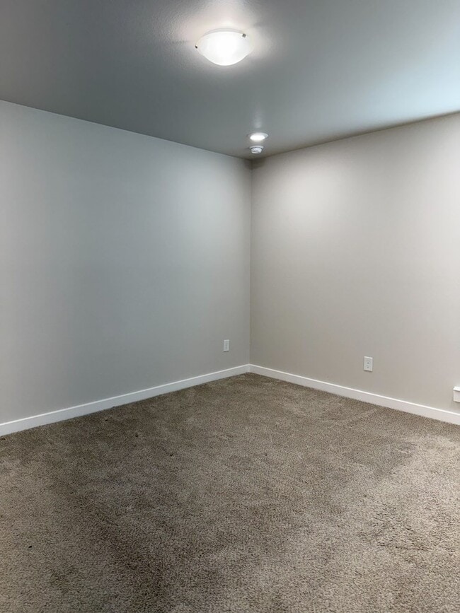 Foto del edificio - 10307 Creek St