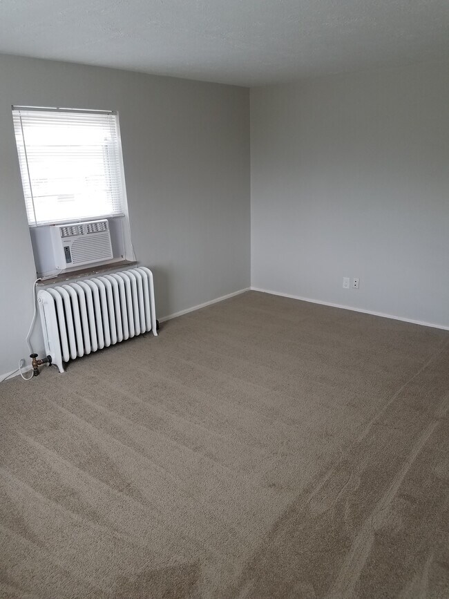 Living Room - 60 Gorman Ln