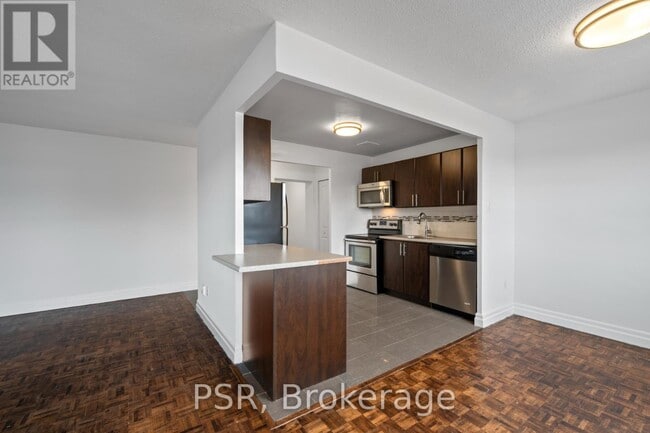 Building Photo - 2300 Marine Dr