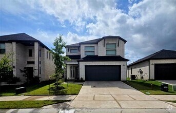Building Photo - 4812 Grandiose Dr