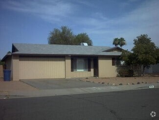 Building Photo - 5113 S Country Club Way