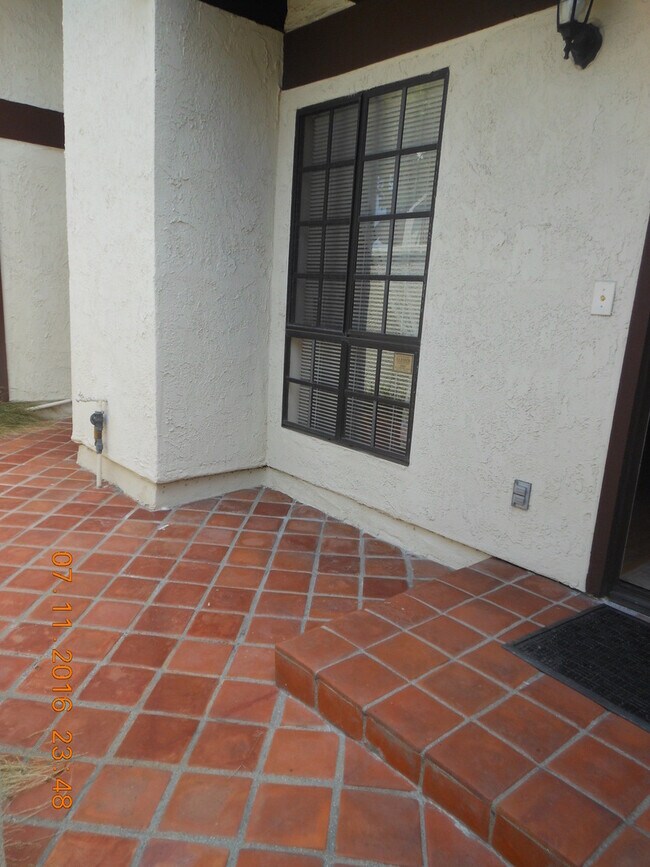 Foto del edificio - Spacious Two Bedroom Townhouse in Torrance...