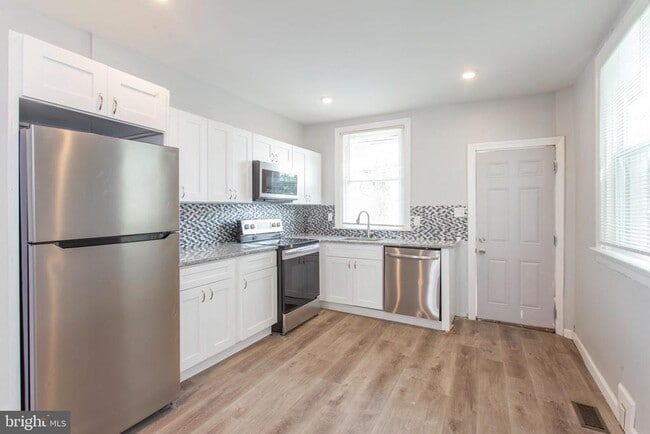 Building Photo - 5330 Pentridge St