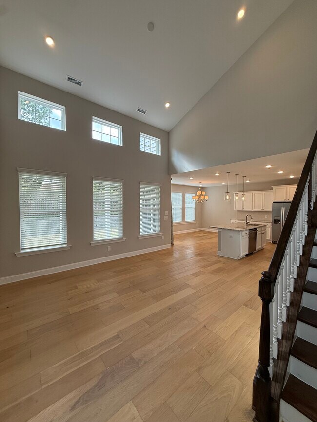 Foto del edificio - 335 Acorn Hollow Pl