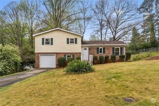 Building Photo - 4383 Twin Creek Dr NE