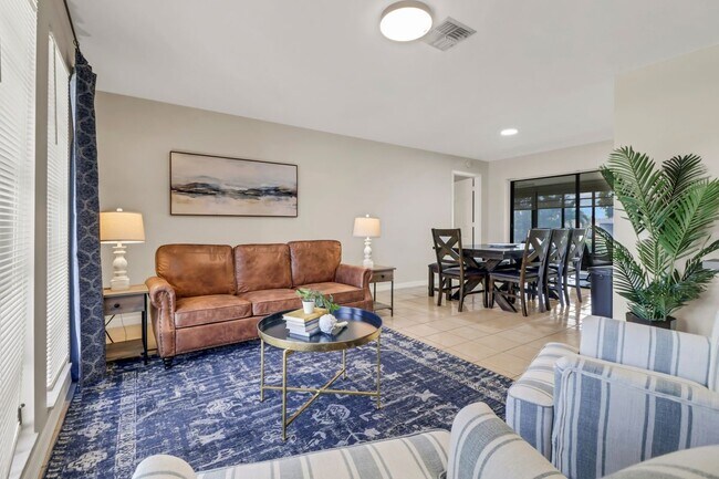 Foto del edificio - 4800 SW 12th Pl