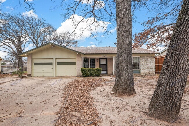 Photo - 14732 Oakwood Ln House