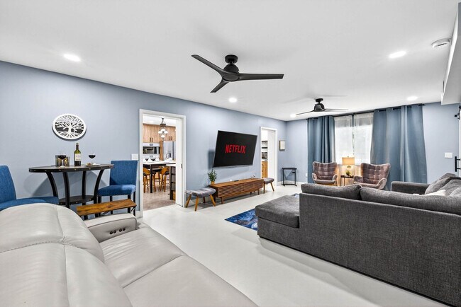 Foto del edificio - 319 Brentwood Dr