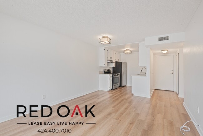 Foto del edificio - 11817 Victory Blvd