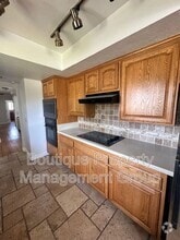 Building Photo - 12551 Bubbling Well Rd