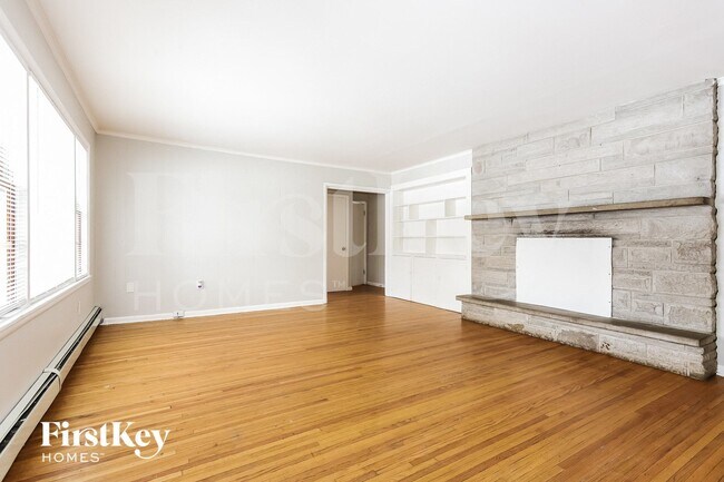 Foto del edificio - 2524 Golfview Dr