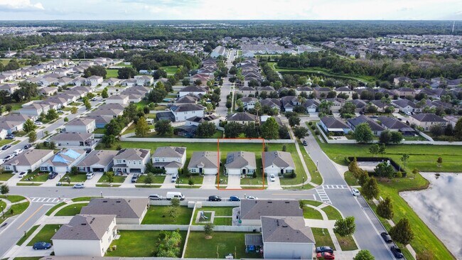 Foto del edificio - 5230 Bracks Landing Dr