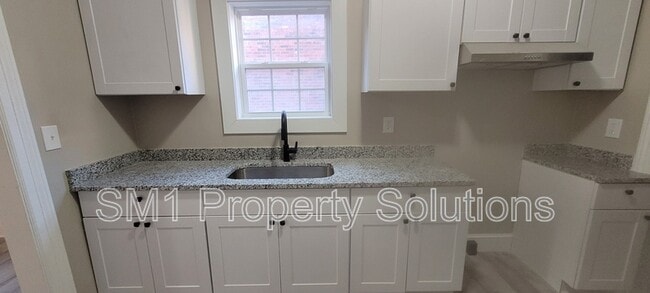 Building Photo - 514 N Hamilton St