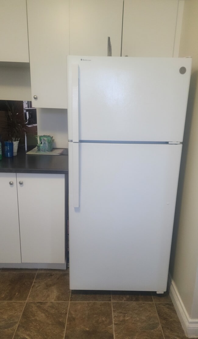 Building Photo - Fort Street