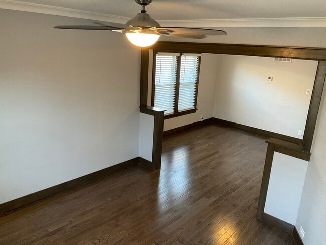 Foto del edificio - 5317 N Manila Ave