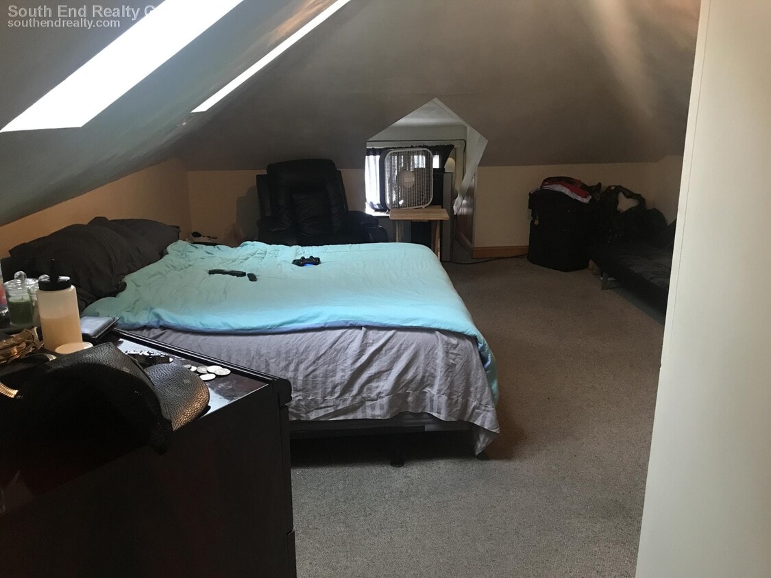 59 Safford St Unit 5, Quincy, MA 02170 Condo for Rent in Quincy, MA