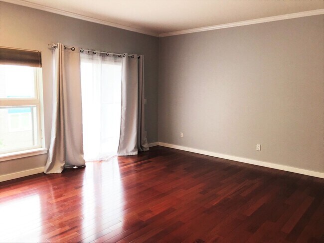 Building Photo - 1Bd/1Ba Seattle Condo