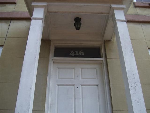 Building Photo - 416 E Hall St